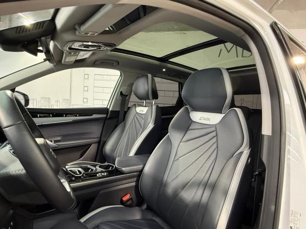 Geely Atlas II с пробегом 2024 года, цена 3 100 000 рублей, 39120 км, внедорожник, Автокод Объявления