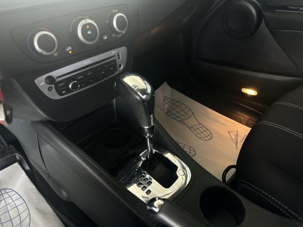 Renault Fluence I Рестайлинг с пробегом 2013 года, цена 699 000 рублей, 192400 км, седан, Автокод Объявления