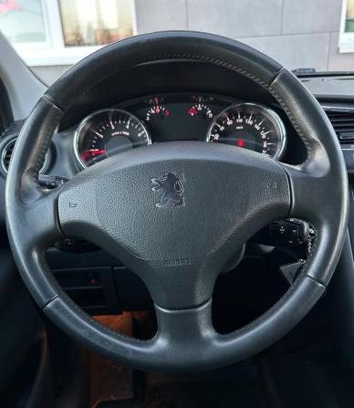 Peugeot 3008 I с пробегом 2011 года, цена 925 000 рублей, 142989 км, внедорожник, Автокод Объявления