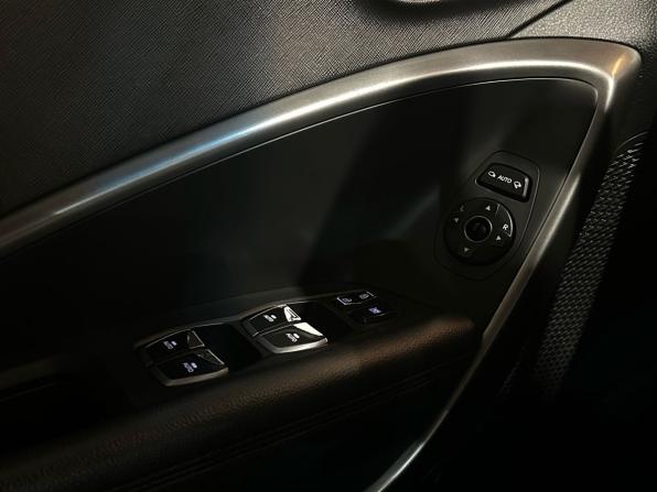 Hyundai Santa Fe III Рестайлинг с пробегом 2017 года, цена 2 335 000 рублей, 159094 км, внедорожник, Автокод Объявления