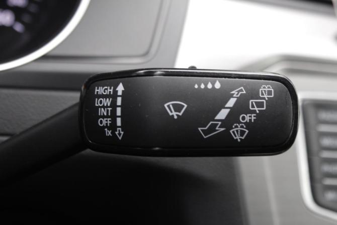 Volkswagen Passat B8 с пробегом 2016 года, цена 1 800 000 рублей, 84187 км, универсал, Автокод Объявления