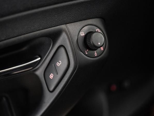 Volkswagen Polo V Рестайлинг с пробегом 2016 года, цена 1 050 500 рублей, 115269 км, седан, Автокод Объявления