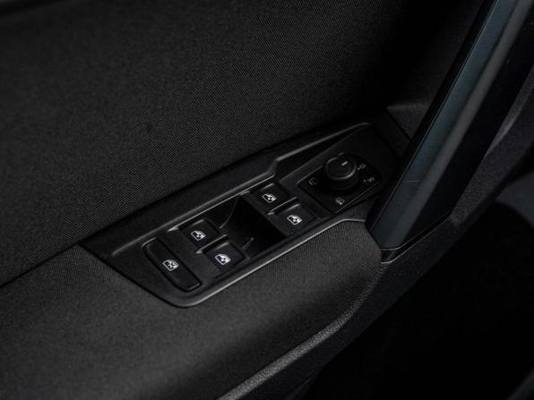 Volkswagen Tiguan II Рестайлинг с пробегом 2021 года, цена 2 681 000 рублей, 62369 км, внедорожник, Автокод Объявления