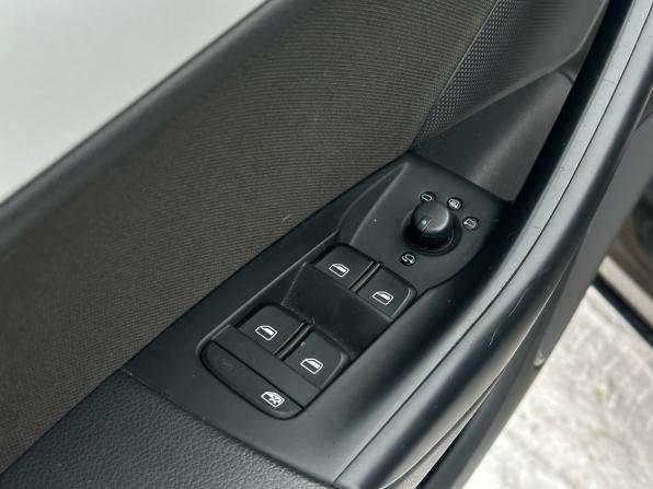 Audi Q3 I (8U) Рестайлинг с пробегом 2015 года, цена 1 949 000 рублей, 163002 км, внедорожник, Автокод Объявления