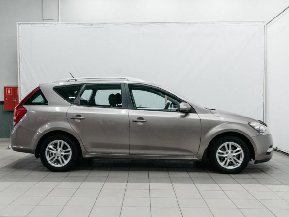 Kia Ceed I Рестайлинг с пробегом 2011 года, цена 690 000 рублей, 177248 км, универсал, Автокод Объявления
