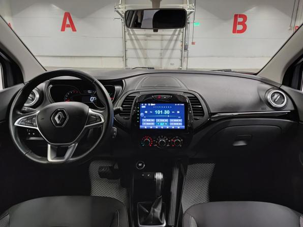 Renault Kaptur I Рестайлинг с пробегом 2021 года, цена 1 560 000 рублей, 60572 км, внедорожник, Автокод Объявления
