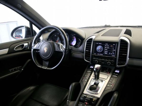 Porsche Cayenne II (958) с пробегом 2011 года, цена 2 100 000 рублей, 190533 км, внедорожник, Автокод Объявления