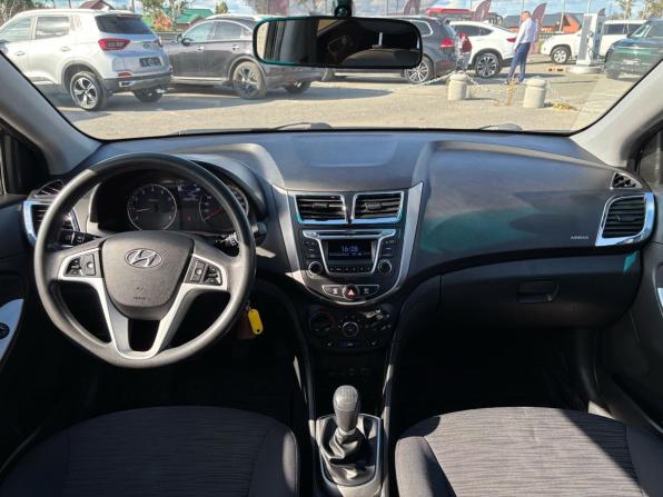 Hyundai Solaris I Рестайлинг с пробегом 2016 года, цена 849 000 рублей, 200338 км, хэтчбек, Автокод Объявления