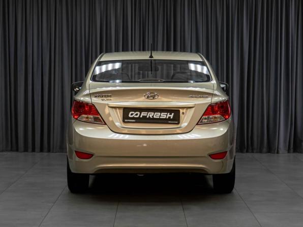 Hyundai Solaris I с пробегом 2011 года, цена 749 000 рублей, 178304 км, седан, Автокод Объявления