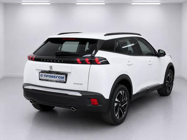 Peugeot 2008 II с пробегом 2023 года, цена 2 399 000 рублей, 18896 км, внедорожник, Автокод Объявления