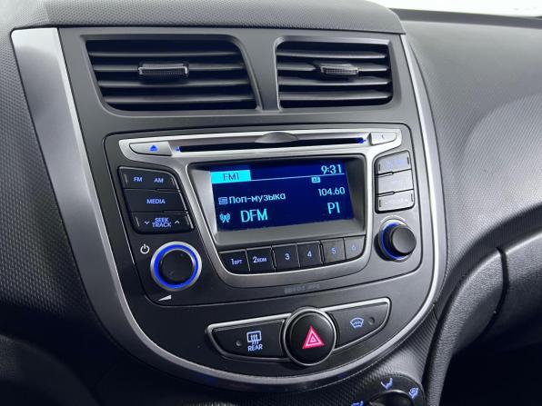 Hyundai Solaris I Рестайлинг с пробегом 2015 года, цена 1 151 000 рублей, 124238 км, седан, Автокод Объявления