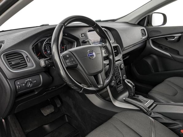 Volvo V40 Cross Country I с пробегом 2013 года, цена 1 490 000 рублей, 117941 км, хэтчбек, Автокод Объявления