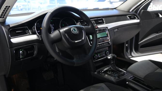 Skoda Superb II с пробегом 2011 года, цена 845 000 рублей, 219000 км, лифтбек, Автокод Объявления
