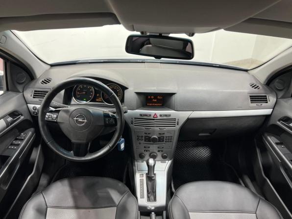 Opel Astra H Рестайлинг с пробегом 2010 года, цена 650 000 рублей, 180000 км, хэтчбек, Автокод Объявления