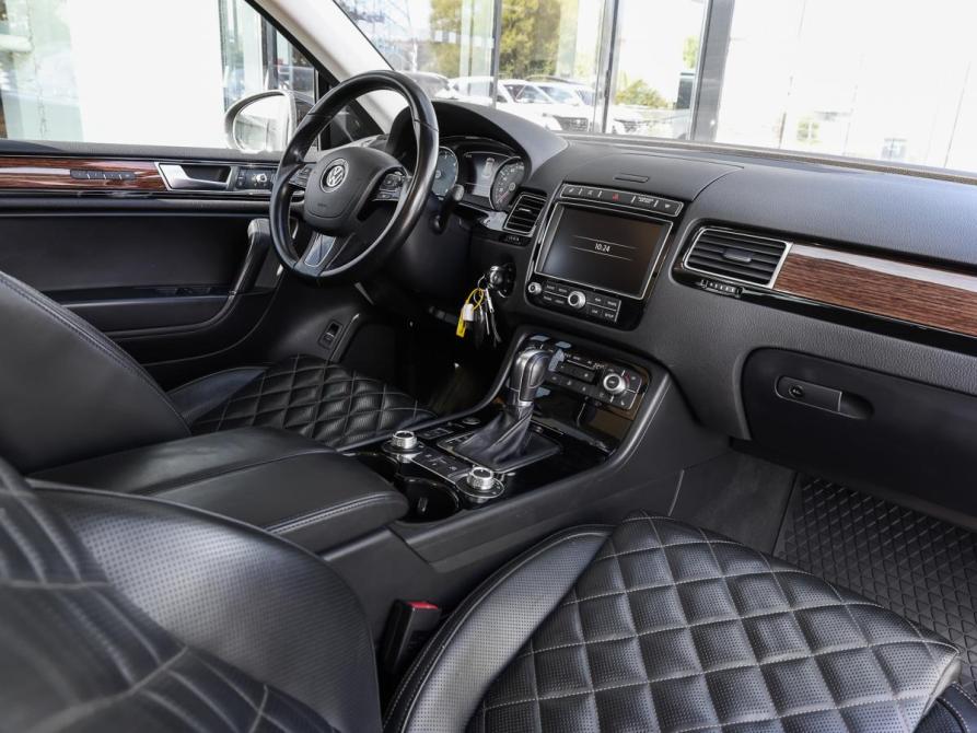 Volkswagen Touareg II Рестайлинг Москва  - изображение 7