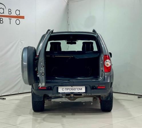 Chevrolet Niva I Рестайлинг с пробегом 2017 года, цена 700 000 рублей, 104000 км, внедорожник, Автокод Объявления