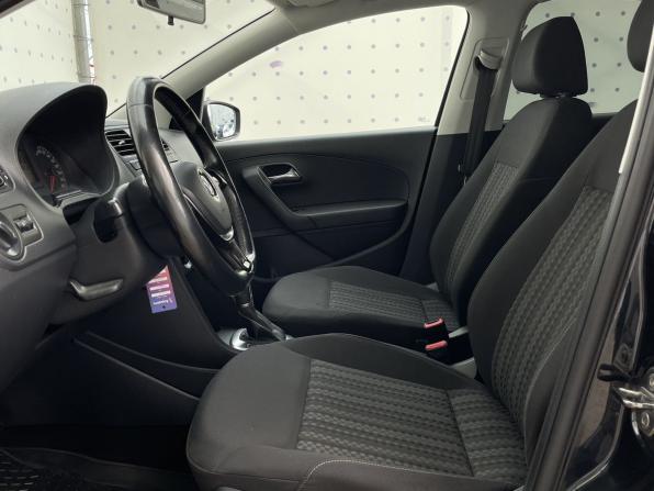 Volkswagen Polo V Рестайлинг с пробегом 2015 года, цена 999 000 рублей, 125342 км, седан, Автокод Объявления