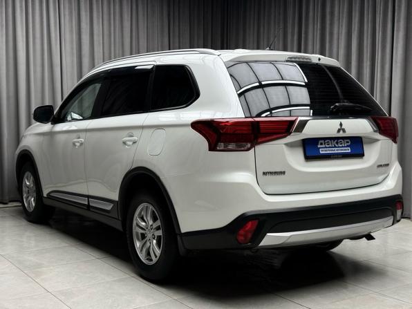 Mitsubishi Outlander III Рестайлинг 2 с пробегом 2016 года, цена 1 949 000 рублей, 158615 км, внедорожник, Автокод Объявления