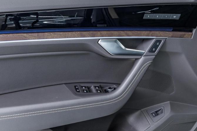 Volkswagen Touareg III с пробегом 2021 года, цена 5 728 000 рублей, 137300 км, внедорожник, Автокод Объявления