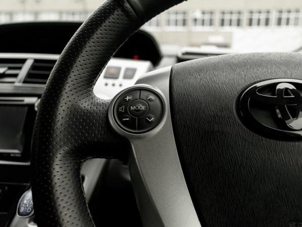 Toyota Prius Alpha I (ZVW40/41) с пробегом 2011 года, цена 1 000 000 рублей, 284771 км, универсал, Автокод Объявления