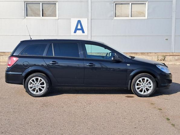 Opel Astra H Рестайлинг с пробегом 2014 года, цена 710 000 рублей, 145450 км, универсал, Автокод Объявления
