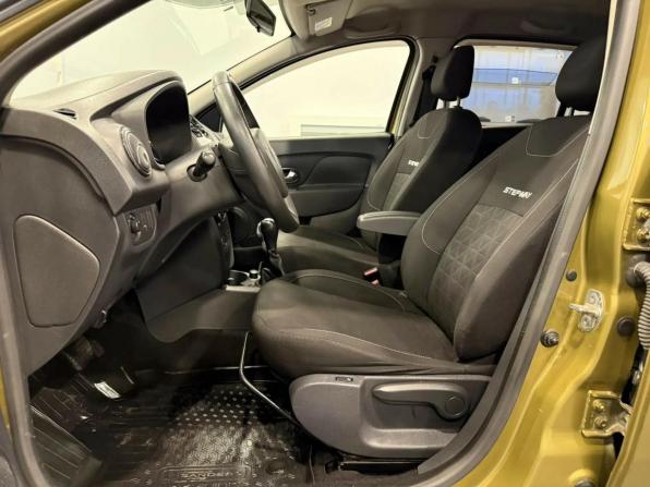 Renault Sandero II с пробегом 2015 года, цена 740 000 рублей, 245000 км, хэтчбек, Автокод Объявления