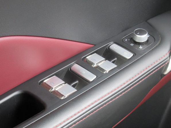 Geely Coolray I с пробегом 2023 года, цена 1 880 000 рублей, 33576 км, внедорожник, Автокод Объявления