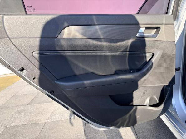 Hyundai Sonata VII (LF) Рестайлинг с пробегом 2019 года, цена 2 104 000 рублей, 73000 км, седан, Автокод Объявления