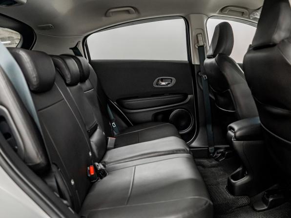 Honda Vezel I Рестайлинг с пробегом 2018 года, цена 1 799 000 рублей, 71609 км, внедорожник, Автокод Объявления