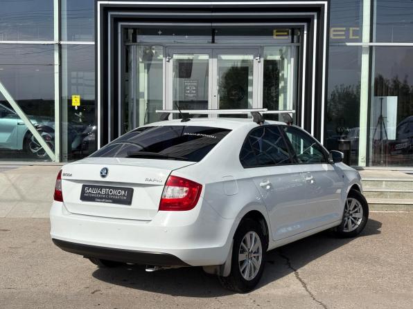 Skoda Rapid I с пробегом 2017 года, цена 1 200 000 рублей, 120779 км, лифтбек, Автокод Объявления