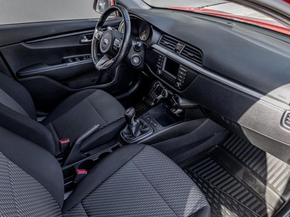 Kia Rio IV с пробегом 2018 года, цена 1 388 000 рублей, 114208 км, хэтчбек, Автокод Объявления