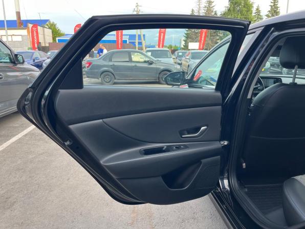 Hyundai Elantra VII (CN7) с пробегом 2021 года, цена 2 350 000 рублей, 21950 км, седан, Автокод Объявления