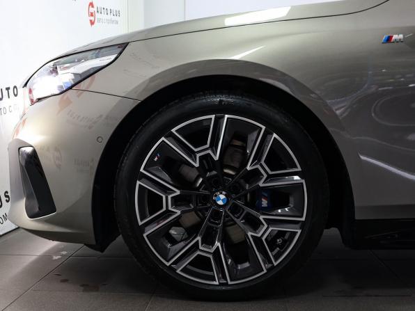 BMW 5 серии VIII (G60/G61/G68) с пробегом 2025 года, цена 7 124 000 рублей, 15720 км, седан, Автокод Объявления