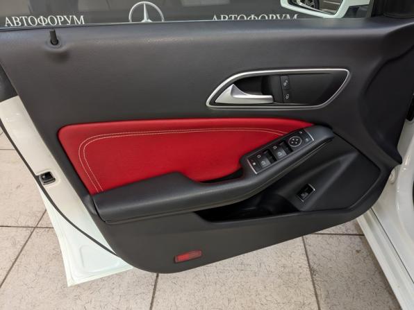 Mercedes-Benz CLA I (C117 X117) с пробегом 2015 года, цена 1 770 000 рублей, 181550 км, седан, Автокод Объявления