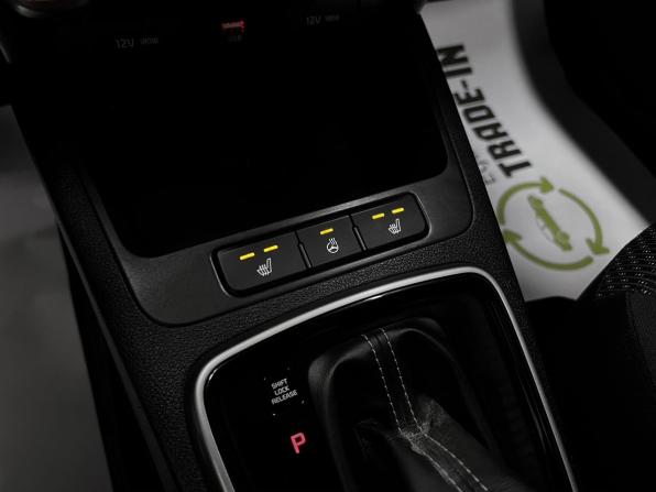 Kia Rio IV Рестайлинг с пробегом 2021 года, цена 1 695 000 рублей, 71732 км, хэтчбек, Автокод Объявления