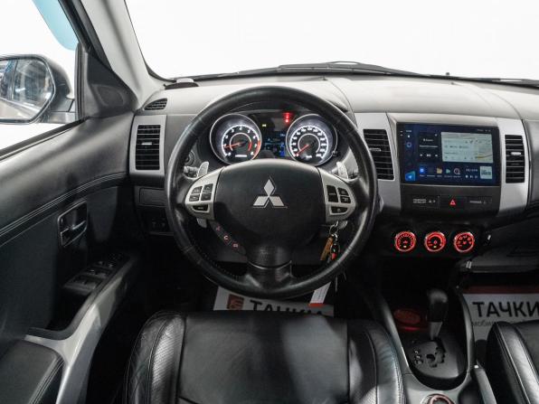 Mitsubishi Outlander II Рестайлинг с пробегом 2011 года, цена 1 300 000 рублей, 242209 км, внедорожник, Автокод Объявления