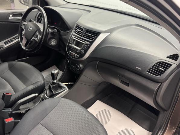 Hyundai Solaris I Рестайлинг с пробегом 2014 года, цена 749 000 рублей, 190175 км, хэтчбек, Автокод Объявления