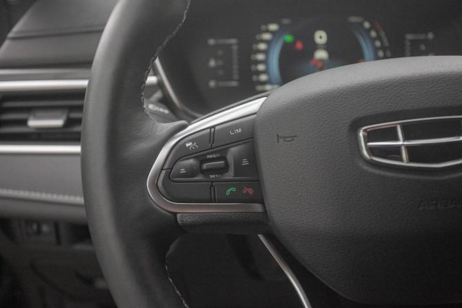 Geely Atlas Pro с пробегом 2023 года, цена 1 965 000 рублей, 72000 км, внедорожник, Автокод Объявления