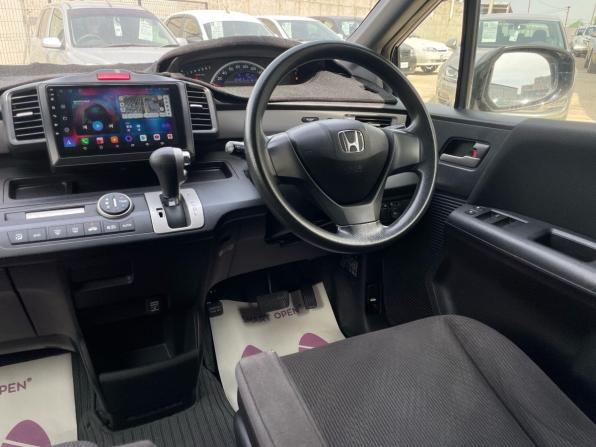 Honda Freed I Рестайлинг с пробегом 2012 года, цена 990 000 рублей, 127000 км, компактвэн, Автокод Объявления