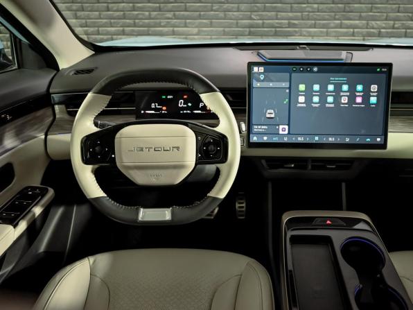 JETOUR DASHING I с пробегом 2023 года, цена 1 870 000 рублей, 89064 км, внедорожник, Автокод Объявления