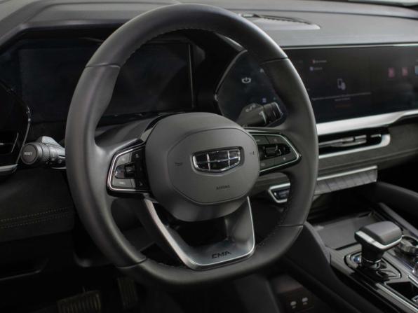 Geely Monjaro I с пробегом 2024 года, цена 3 715 000 рублей, 18070 км, внедорожник, Автокод Объявления