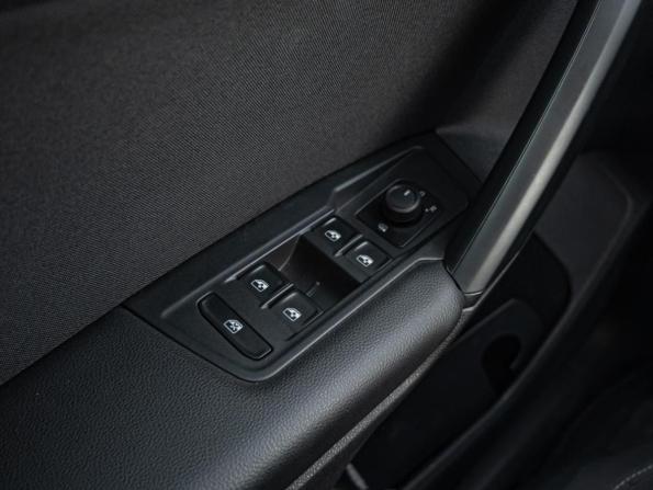 Volkswagen Tiguan II Рестайлинг с пробегом 2022 года, цена 2 978 000 рублей, 64975 км, внедорожник, Автокод Объявления