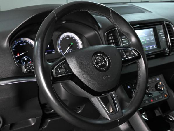 Skoda Karoq I с пробегом 2020 года, цена 2 499 000 рублей, 106891 км, внедорожник, Автокод Объявления
