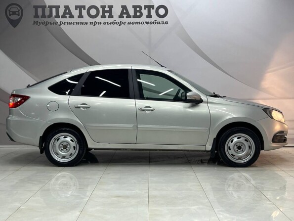 Lada (ВАЗ) Granta I Рестайлинг с пробегом 2019 года, цена 729 000 рублей, 76000 км, хэтчбек, Автокод Объявления