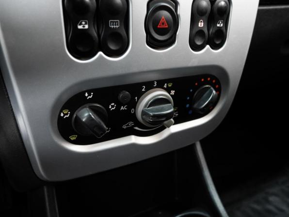 Renault Sandero I с пробегом 2011 года, цена 575 000 рублей, 256536 км, хэтчбек, Автокод Объявления