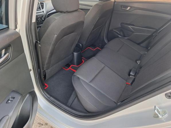 Hyundai Solaris II с пробегом 2019 года, цена 1 390 000 рублей, 98000 км, седан, Автокод Объявления