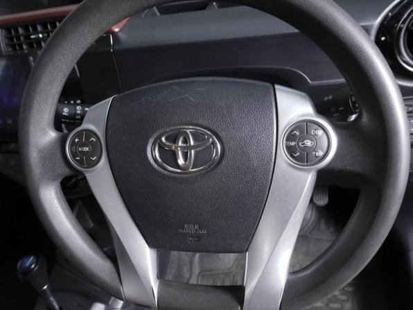 Toyota Aqua I Рестайлинг с пробегом 2015 года, цена 1 089 000 рублей, 150552 км, хэтчбек, Автокод Объявления