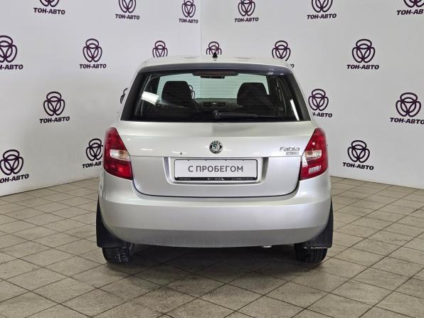 Skoda Fabia II Рестайлинг с пробегом 2010 года, цена 422 000 рублей, 239041 км, хэтчбек, Автокод Объявления