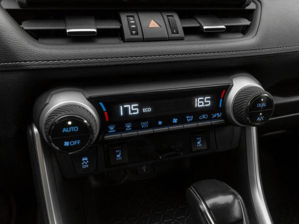 Toyota RAV4 V (XA50) с пробегом 2020 года, цена 3 900 000 рублей, 50000 км, внедорожник, Автокод Объявления
