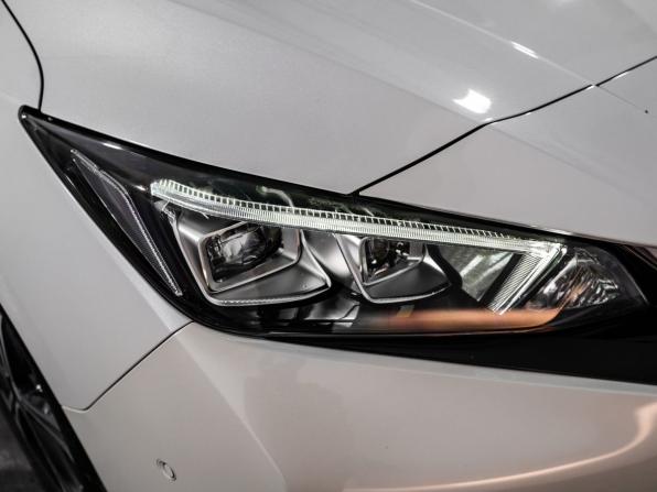 Nissan Leaf II (ZE1) с пробегом 2017 года, цена 1 740 000 рублей, 108264 км, хэтчбек, Автокод Объявления